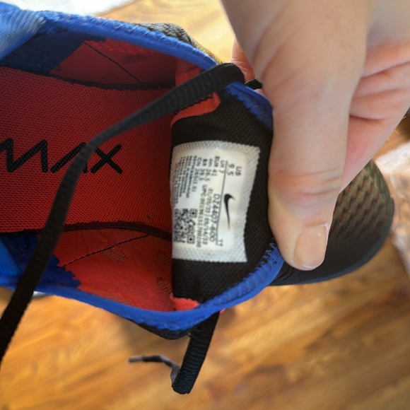 Nike Air Max 270- almost new!! - Picture 11 of 11